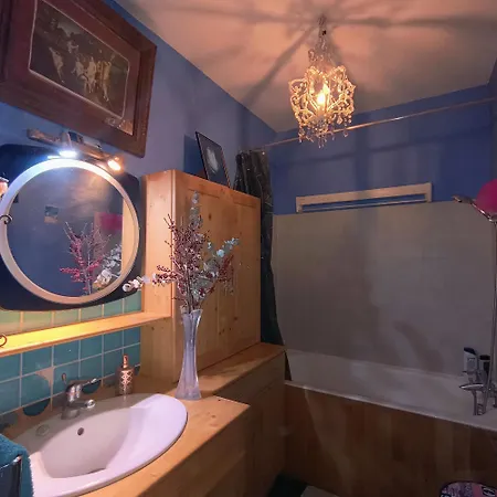 Charming Guesthouse 7Min From Eiffel Tower ホームステイ パリ