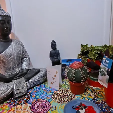 Charming Guesthouse 7Min From Eiffel Tower Δωμάτια σε οικογενειακή κατοικία Παρίσι